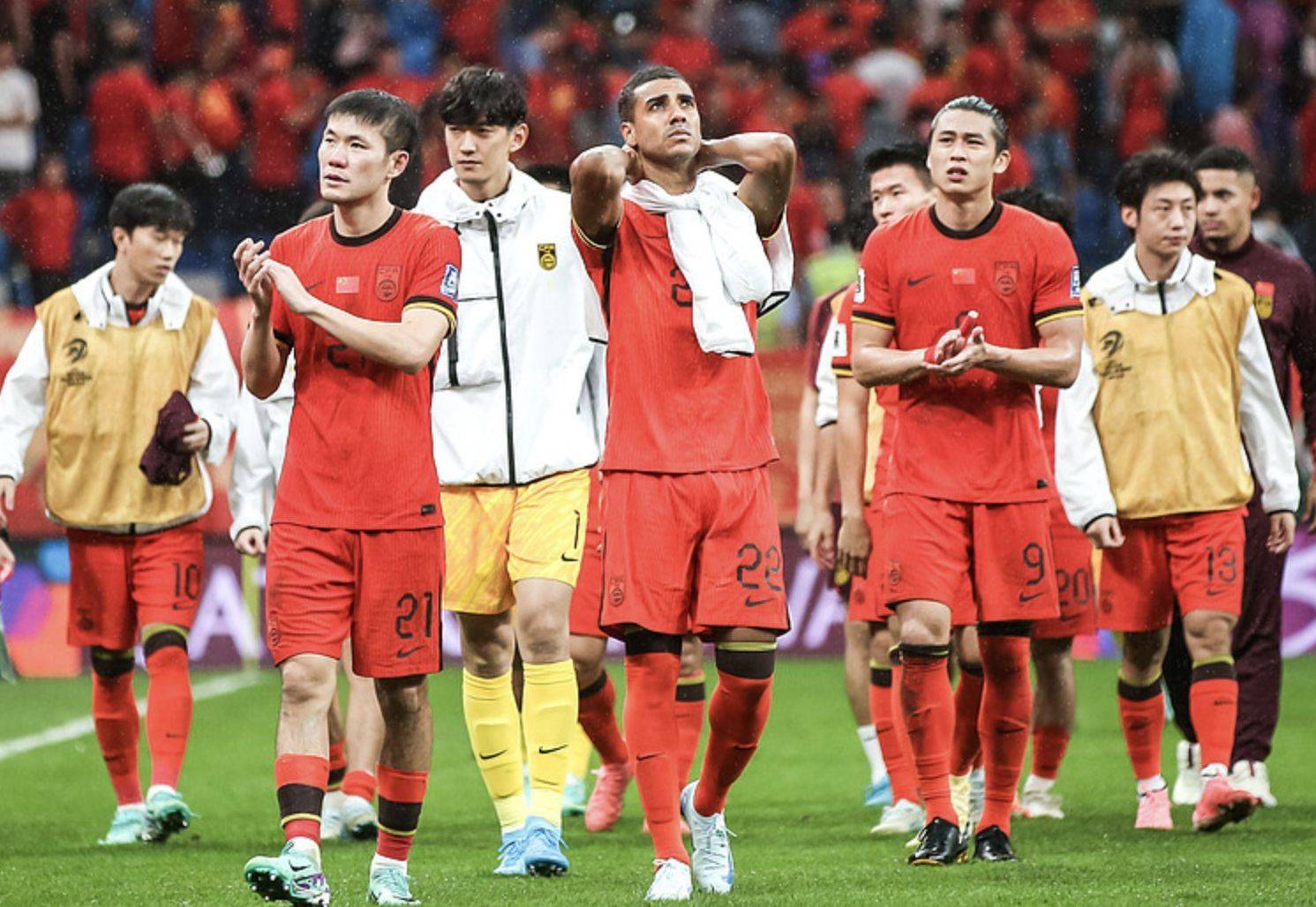 乐天堂-热议国足1-0中国香港：大部分时间索然无味加快选帅效率(国足对香港战绩)