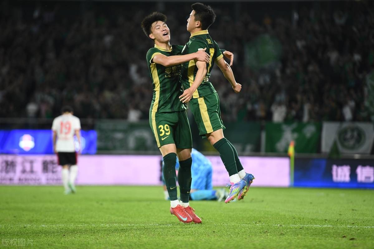 随着海港3-0！中超大变天，国安半程冠军：5队保级，王钰栋射手榜第3(明日之子3冠军)