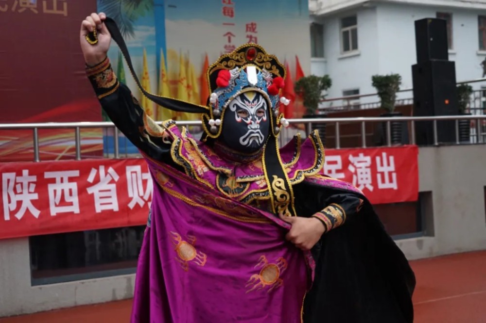 乐天堂-精湛技艺尽显的足球赛事引人入胜的简单介绍