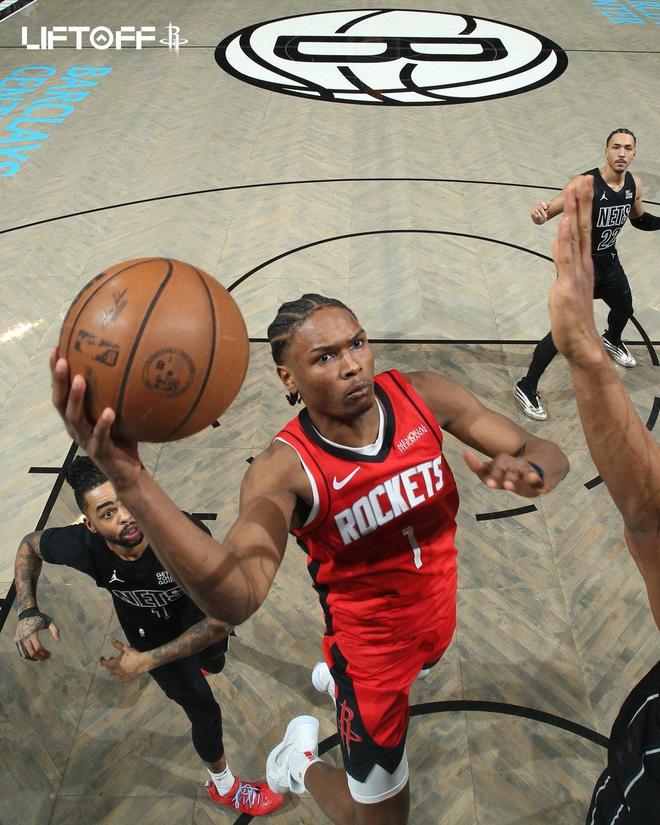 乐天堂-热火险胜篮网，埃奇命中绝杀三分(nba埃)